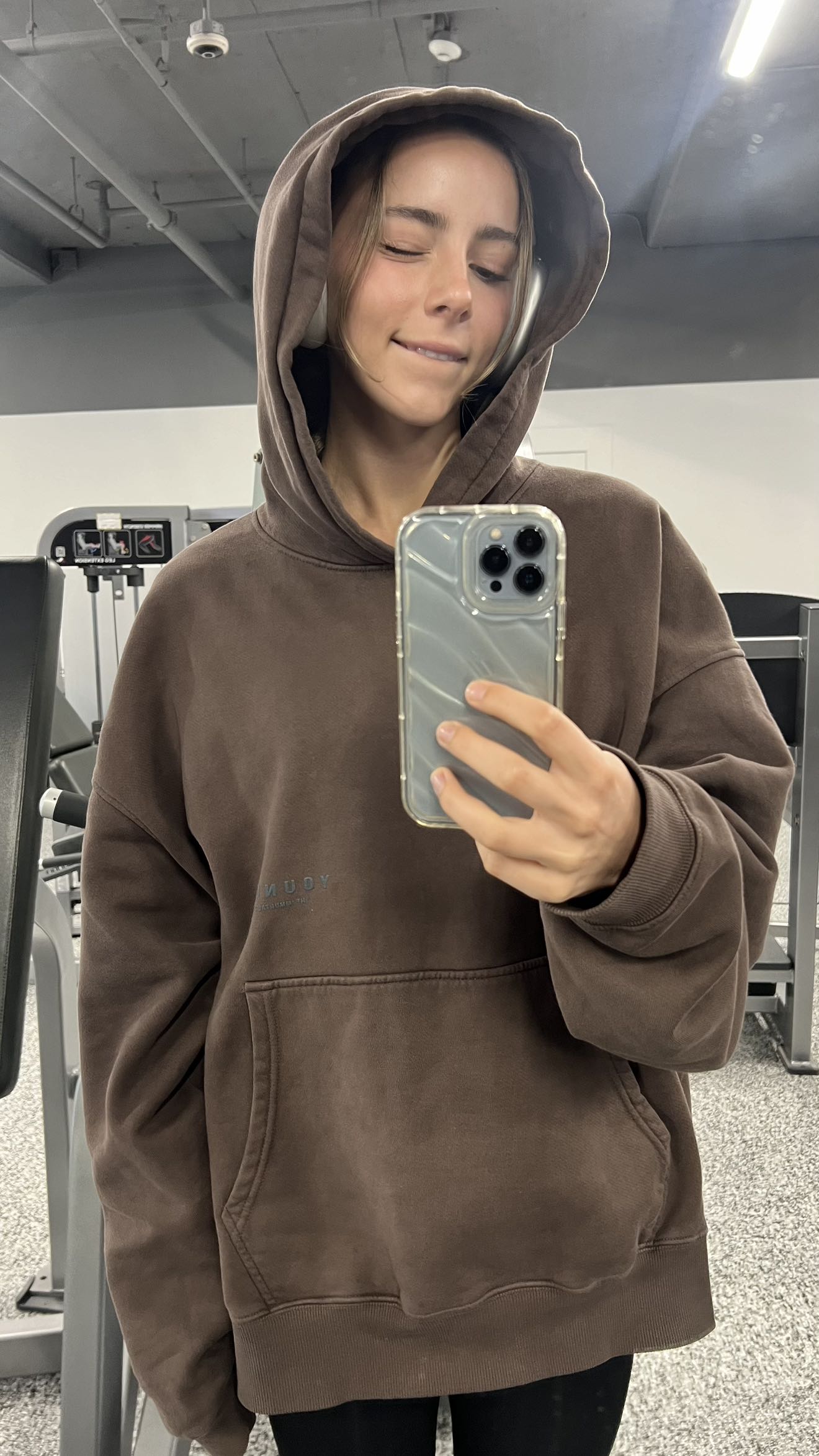 meelahrobbins snapchat image archive image