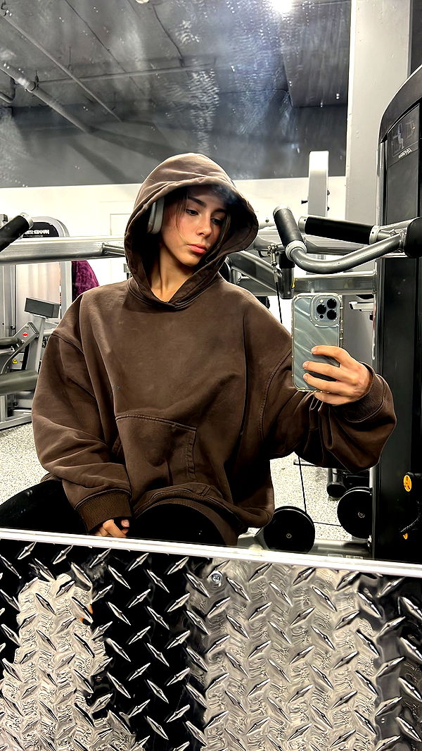 meelahrobbins image ~ Altpins