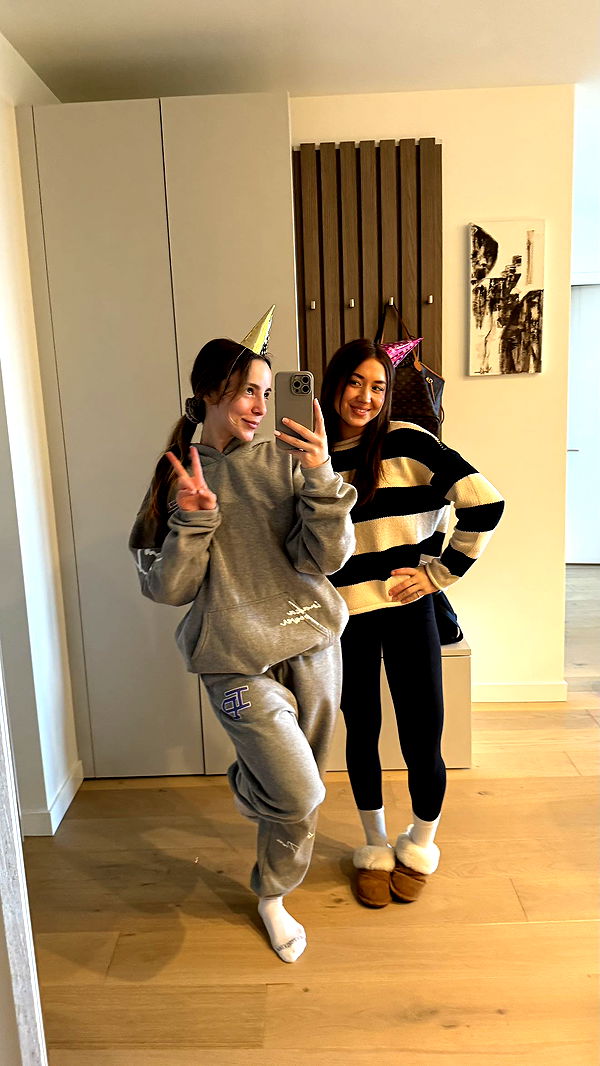 meelahrobbins image ~ Altpins