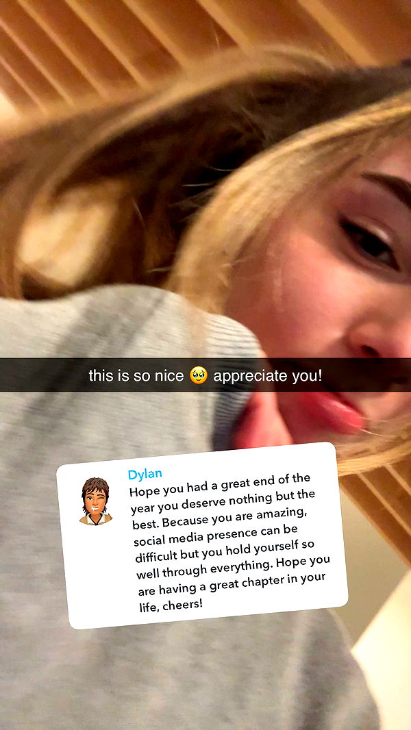 meelahrobbins image ~ Altpins