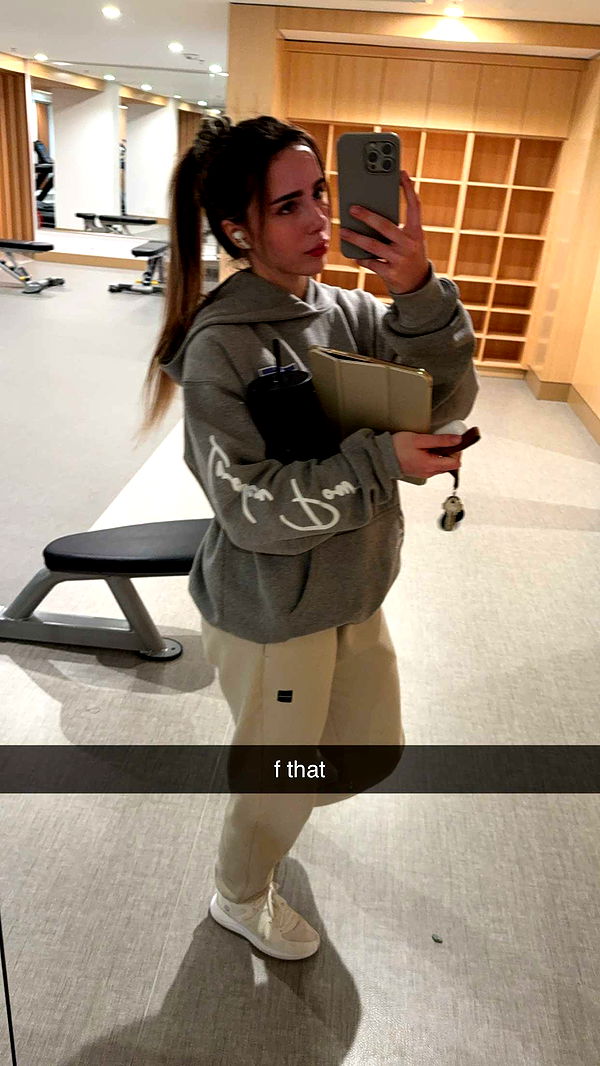 meelahrobbins image ~ Altpins