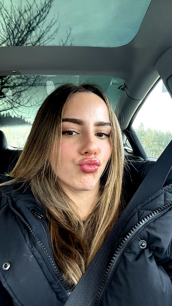 meelahrobbins image ~ Altpins