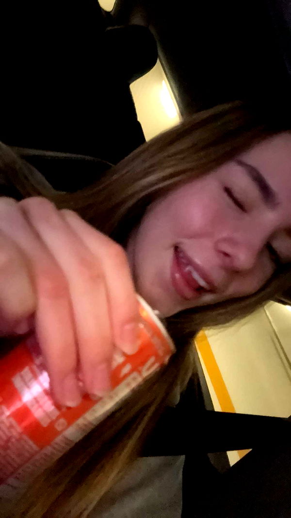 meelahrobbins image ~ Altpins