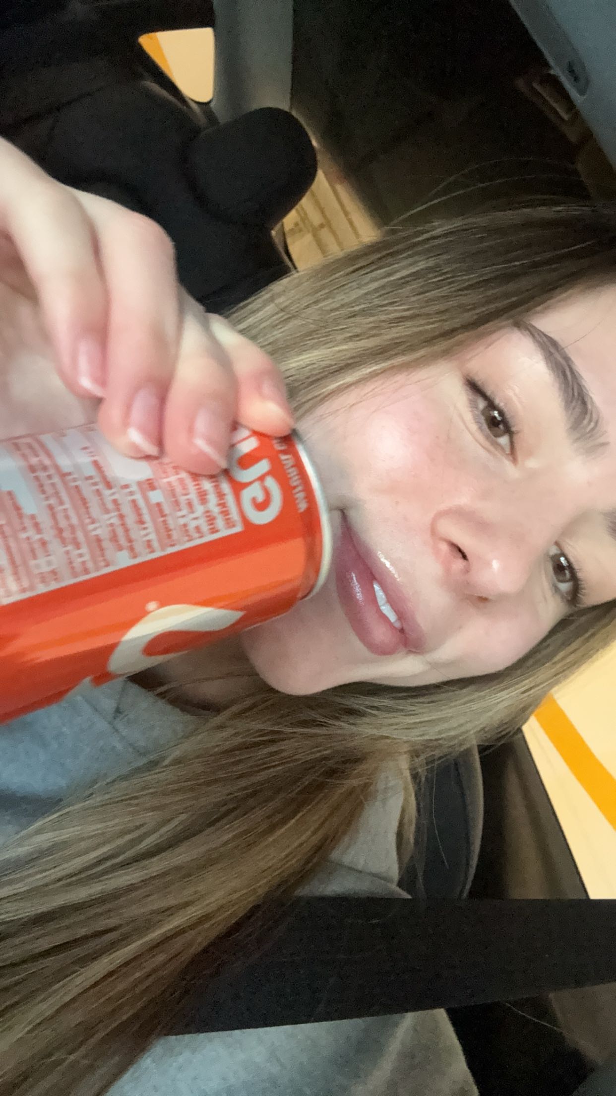 meelahrobbins snapchat image archive image