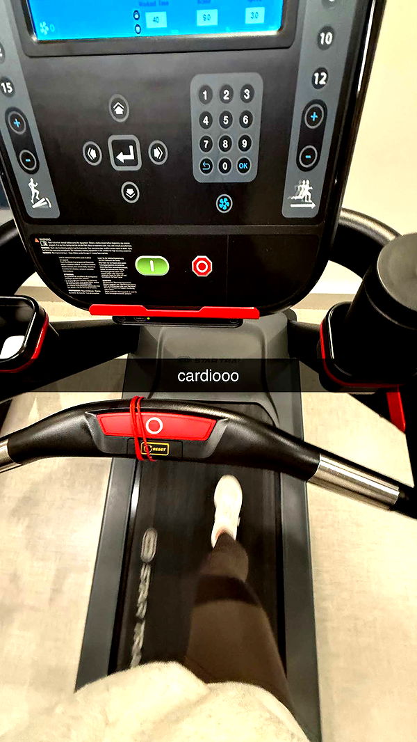 meelahrobbins image ~ Altpins