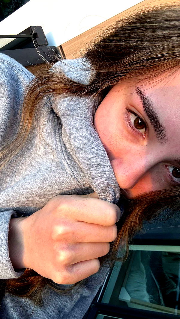 meelahrobbins image ~ Altpins