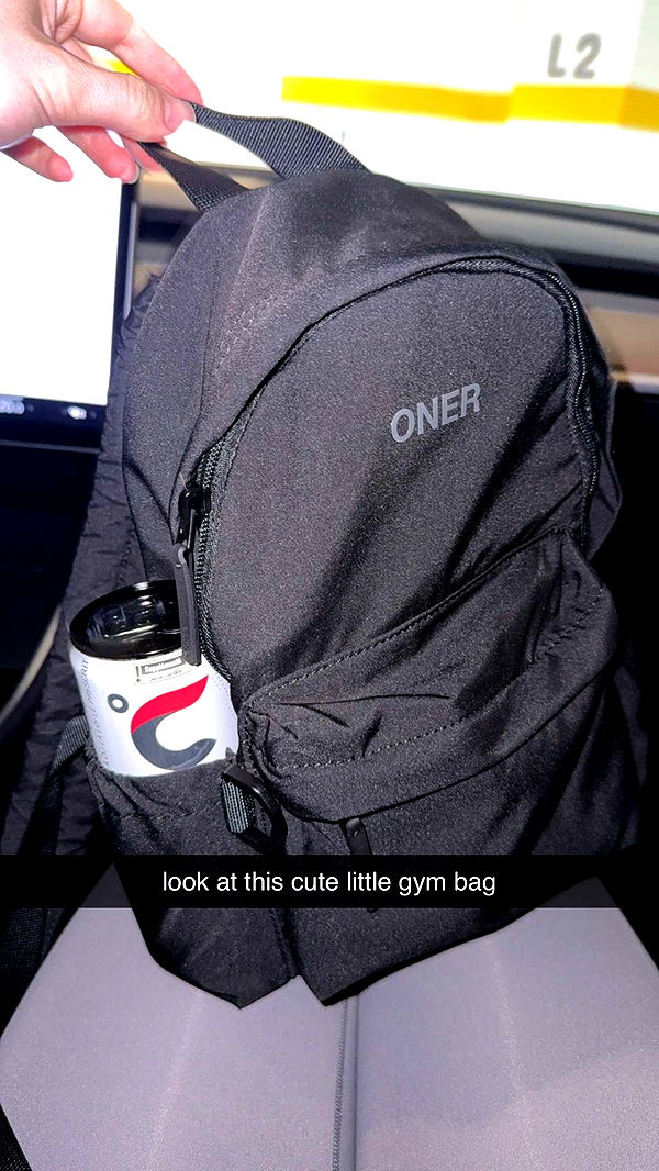 meelahrobbins image ~ Altpins