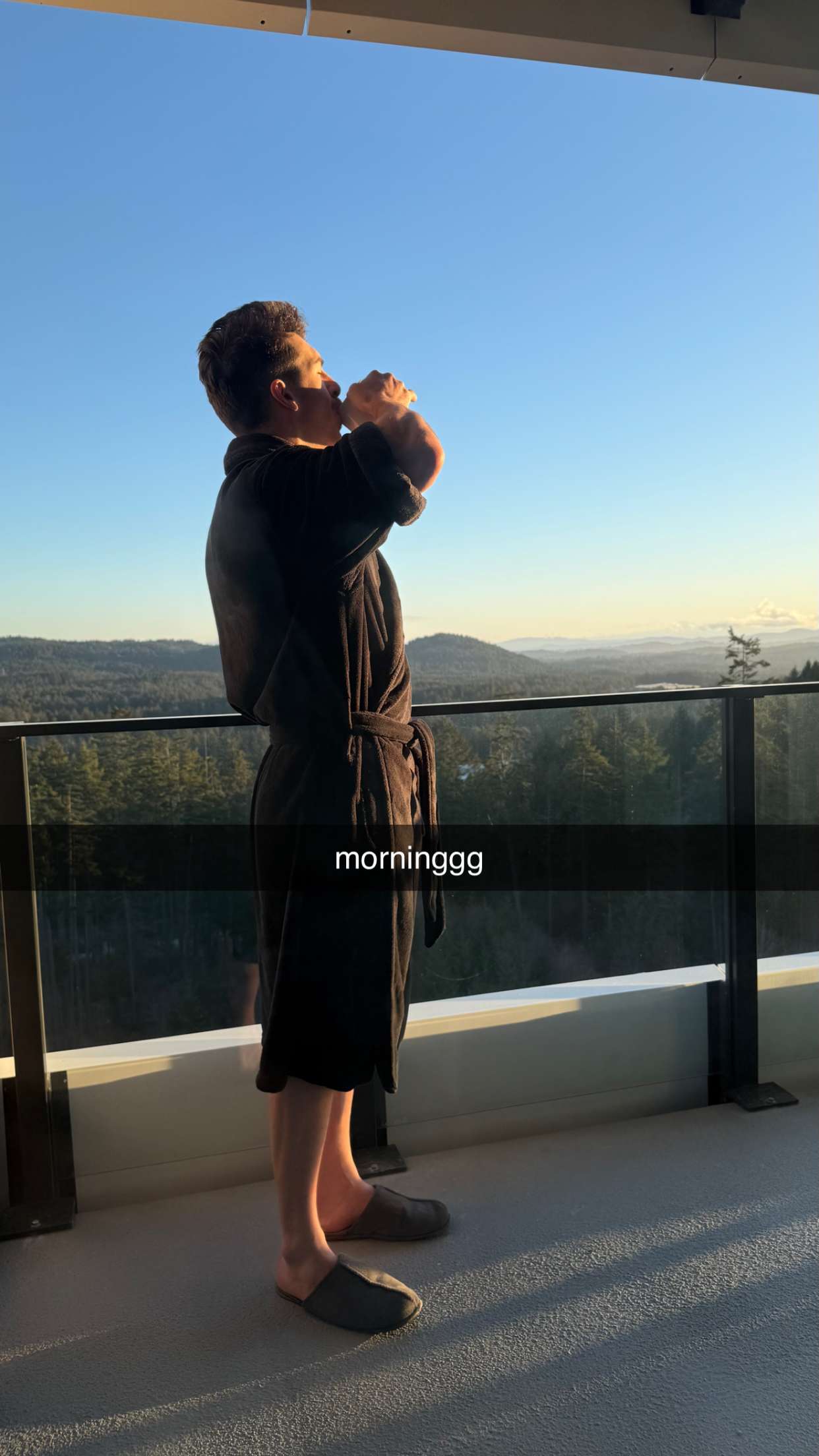 meelahrobbins snapchat image archive image