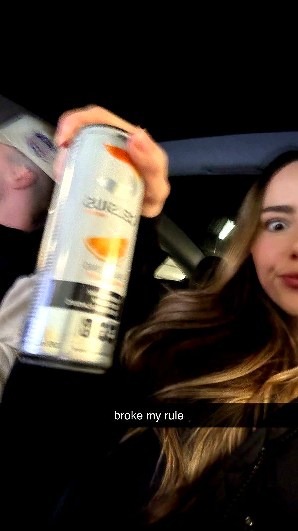 meelahrobbins image ~ Altpins