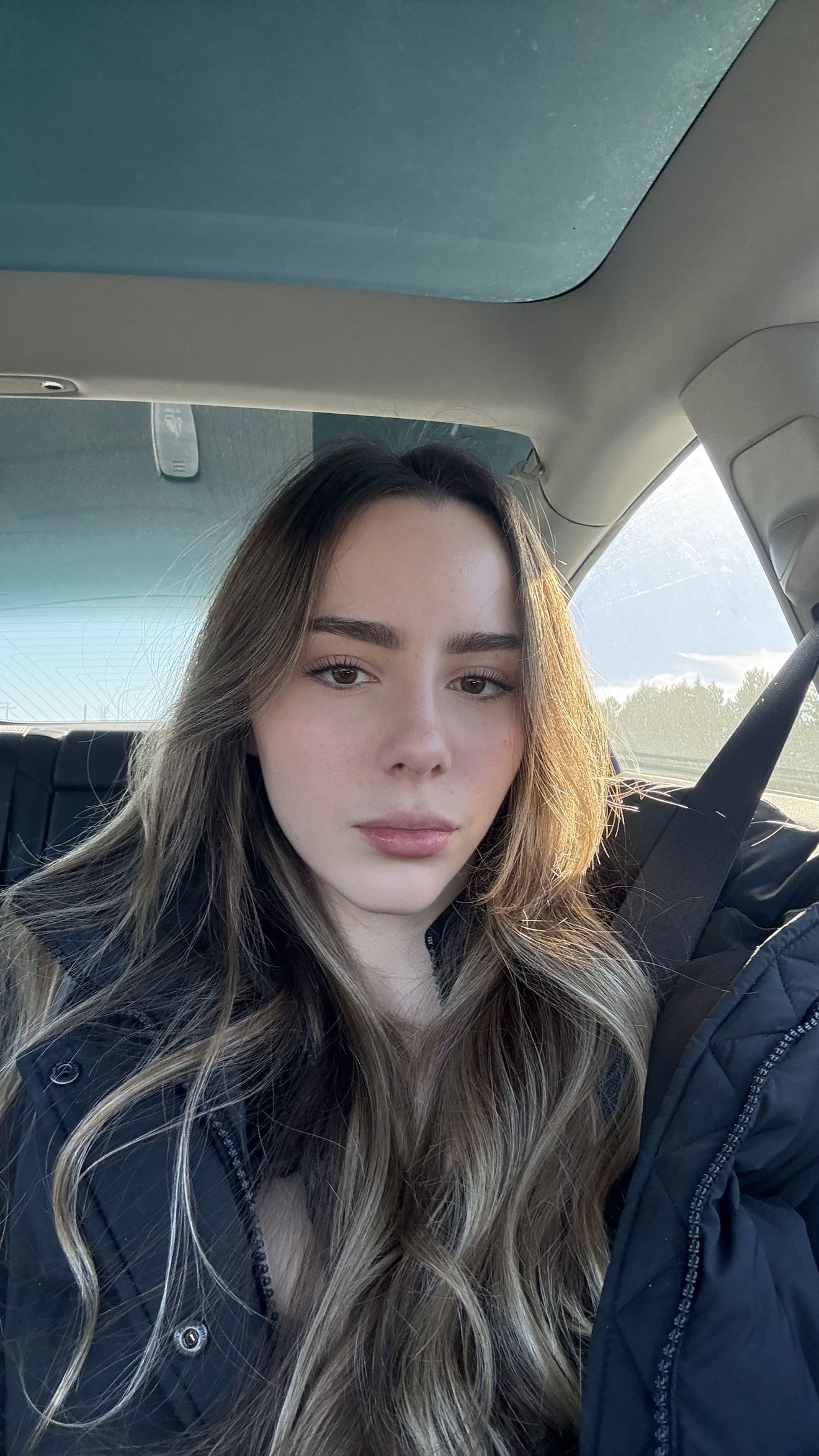 meelahrobbins snapchat image archive image