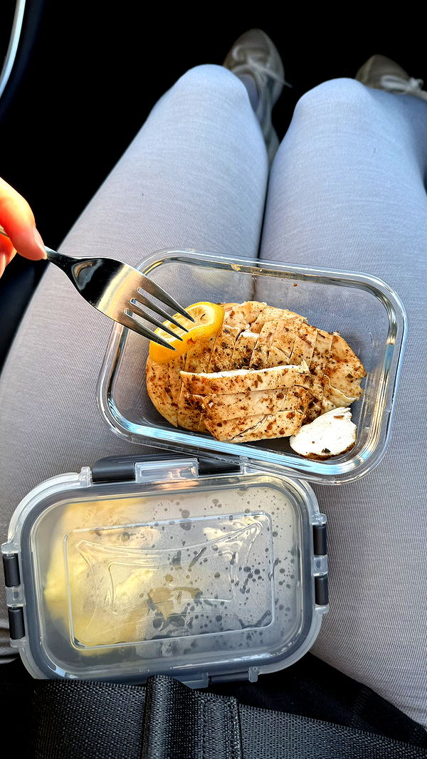 meelahrobbins image ~ Altpins