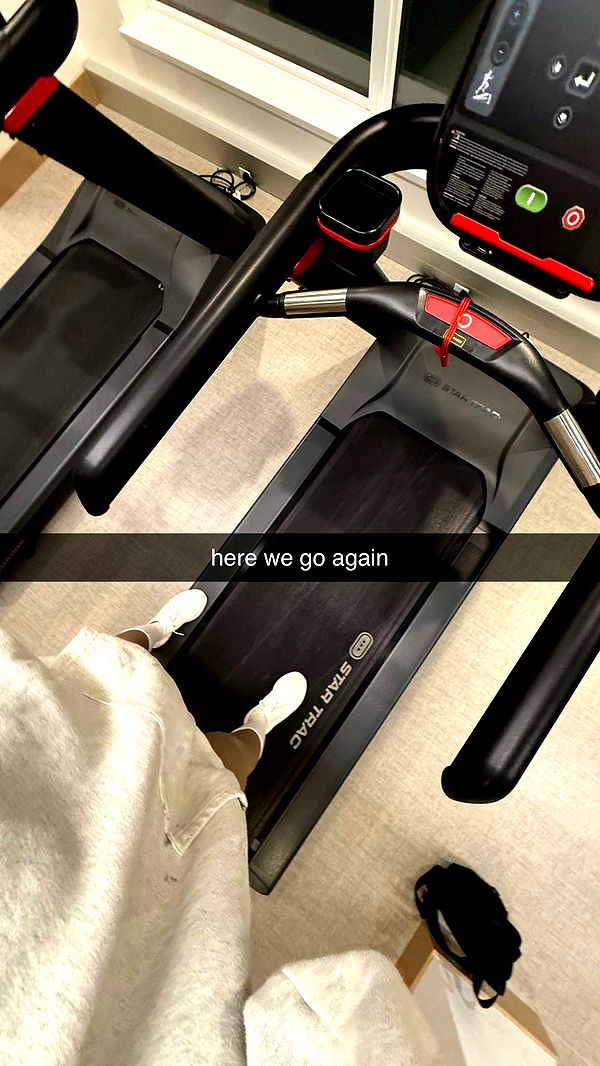 meelahrobbins image ~ Altpins