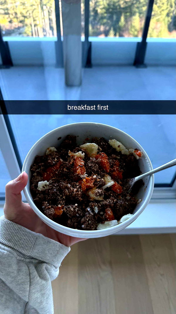 meelahrobbins image ~ Altpins