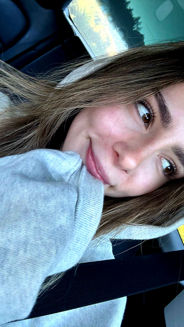 meelahrobbins image ~ Altpins