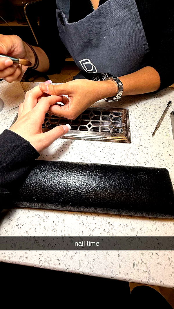 meelahrobbins image ~ Altpins