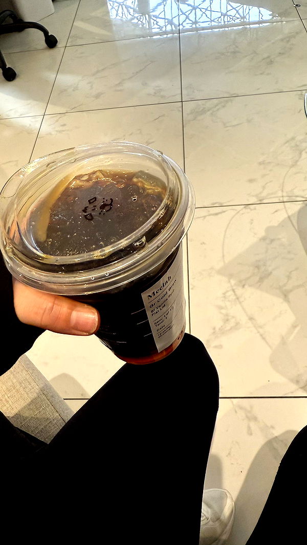 meelahrobbins image ~ Altpins