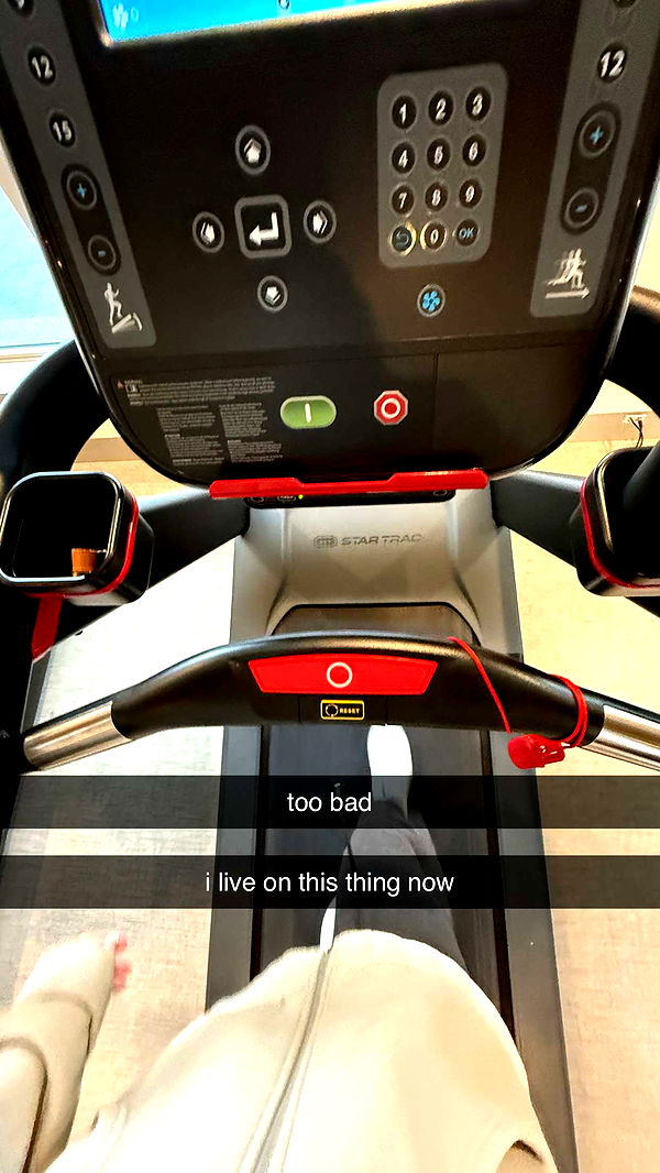 meelahrobbins image ~ Altpins