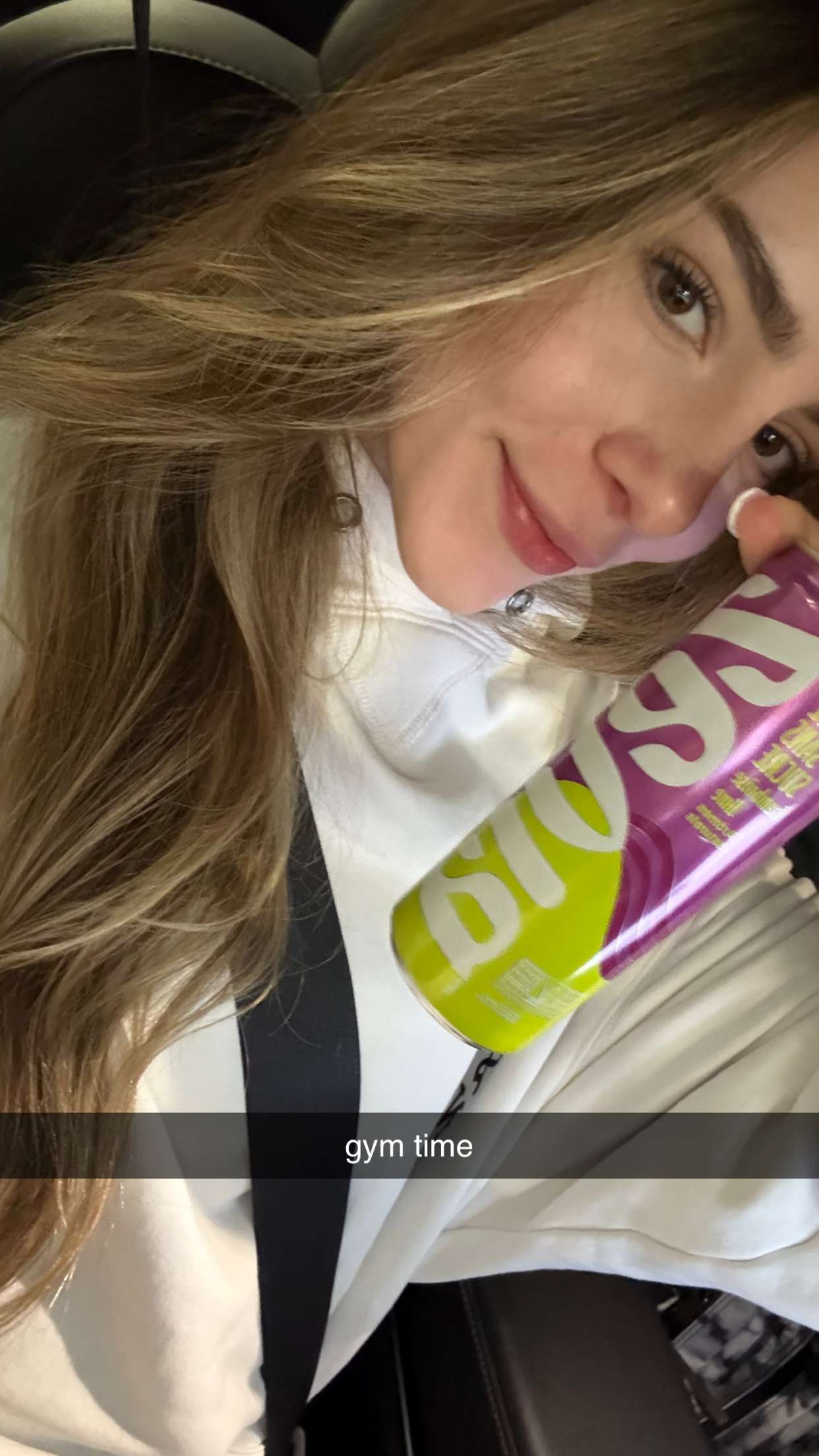 meelahrobbins snapchat image archive image