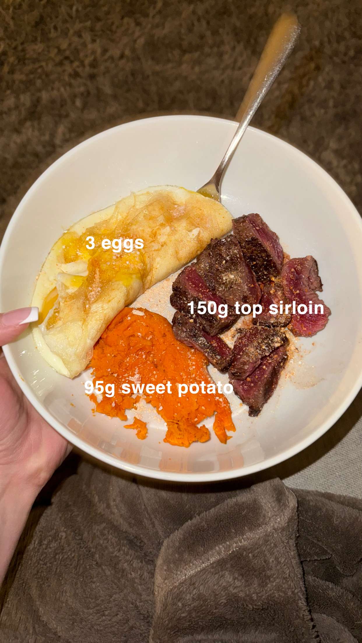 meelahrobbins snapchat image archive image