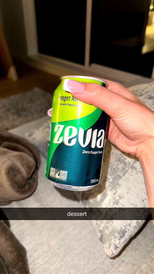 meelahrobbins image ~ Altpins