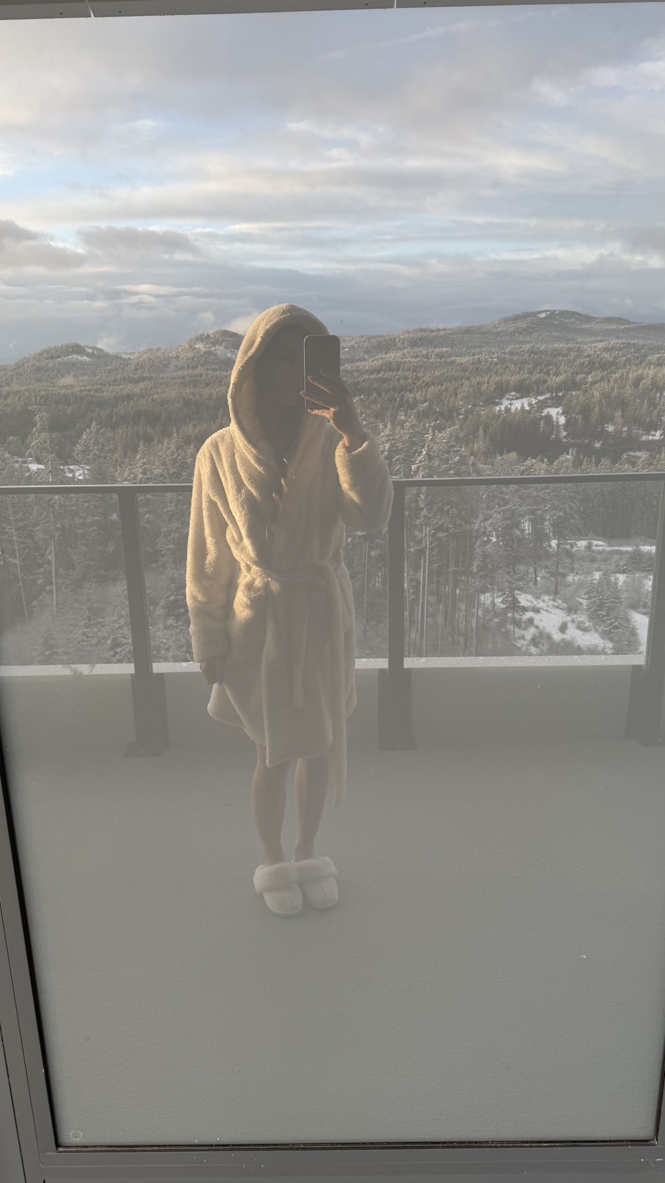 meelahrobbins snapchat image archive image