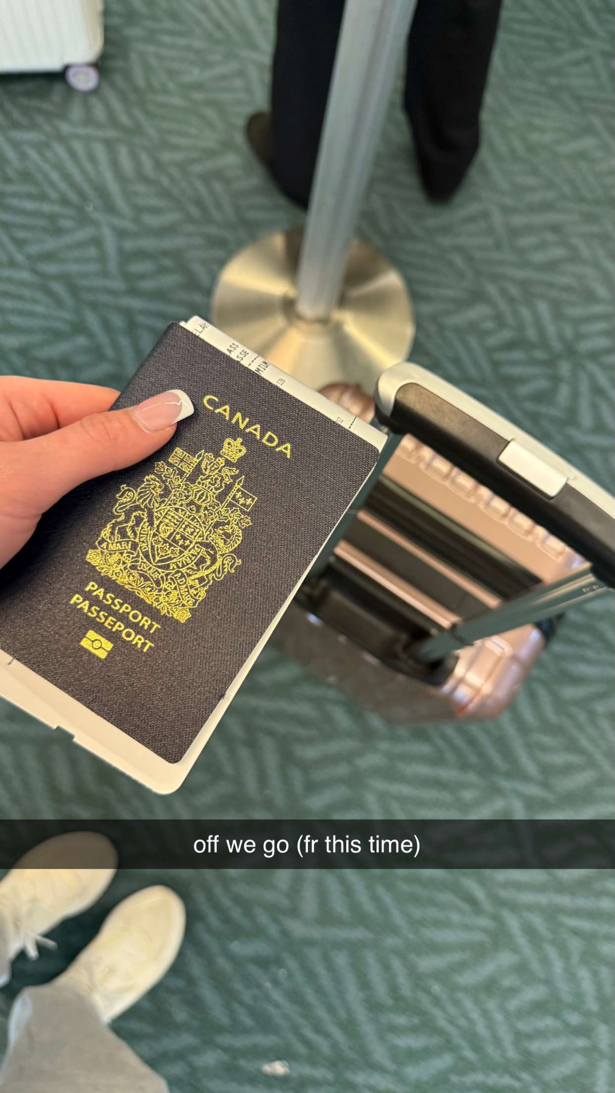 meelahrobbins snapchat image archive image