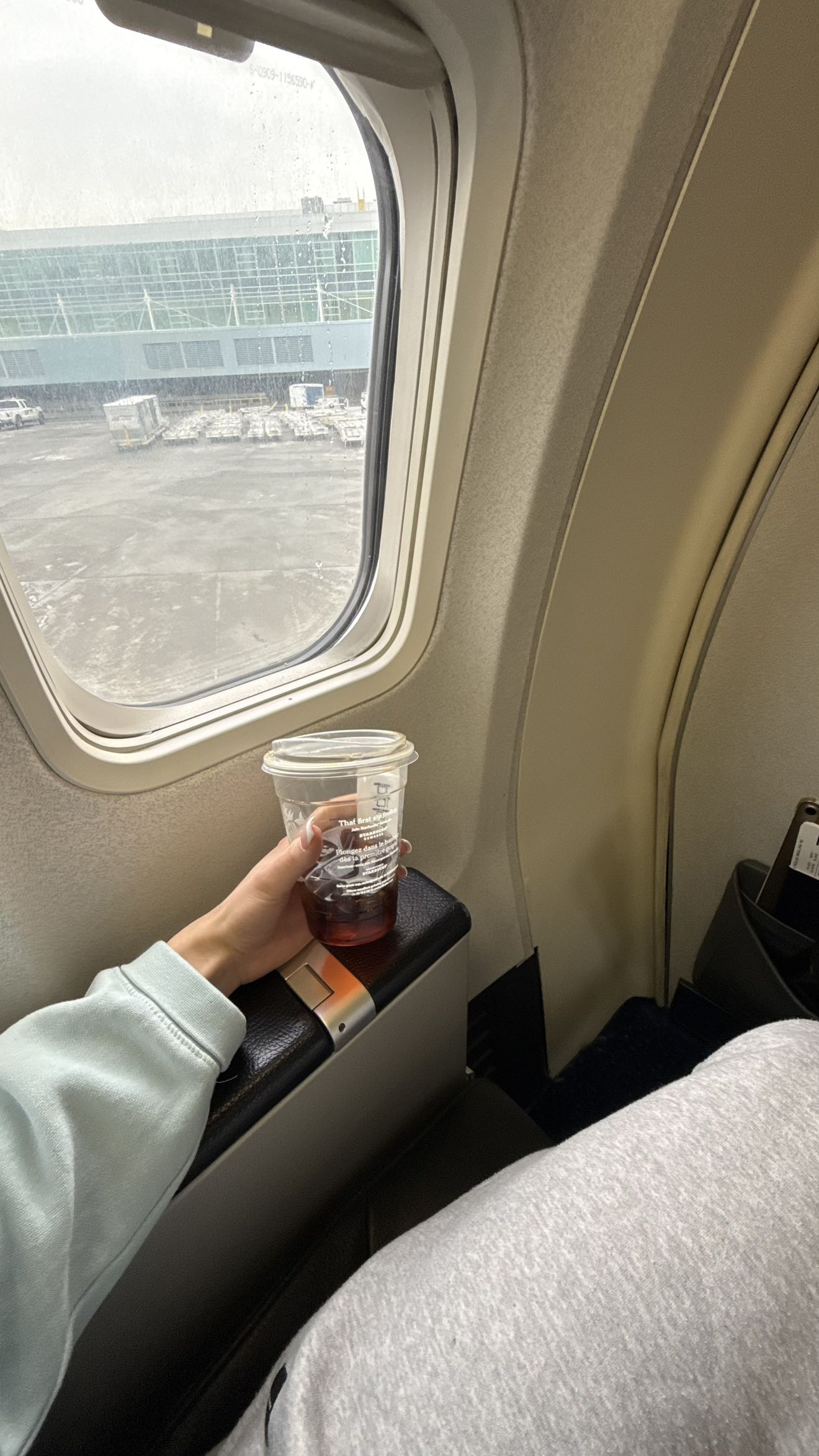 meelahrobbins snapchat image archive image