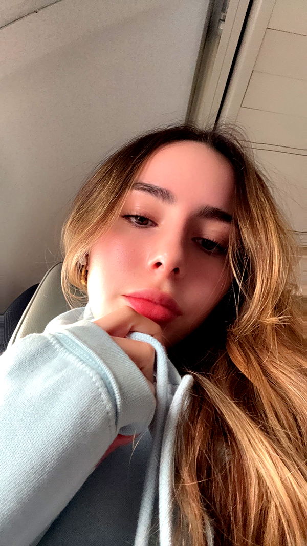 meelahrobbins image ~ Altpins