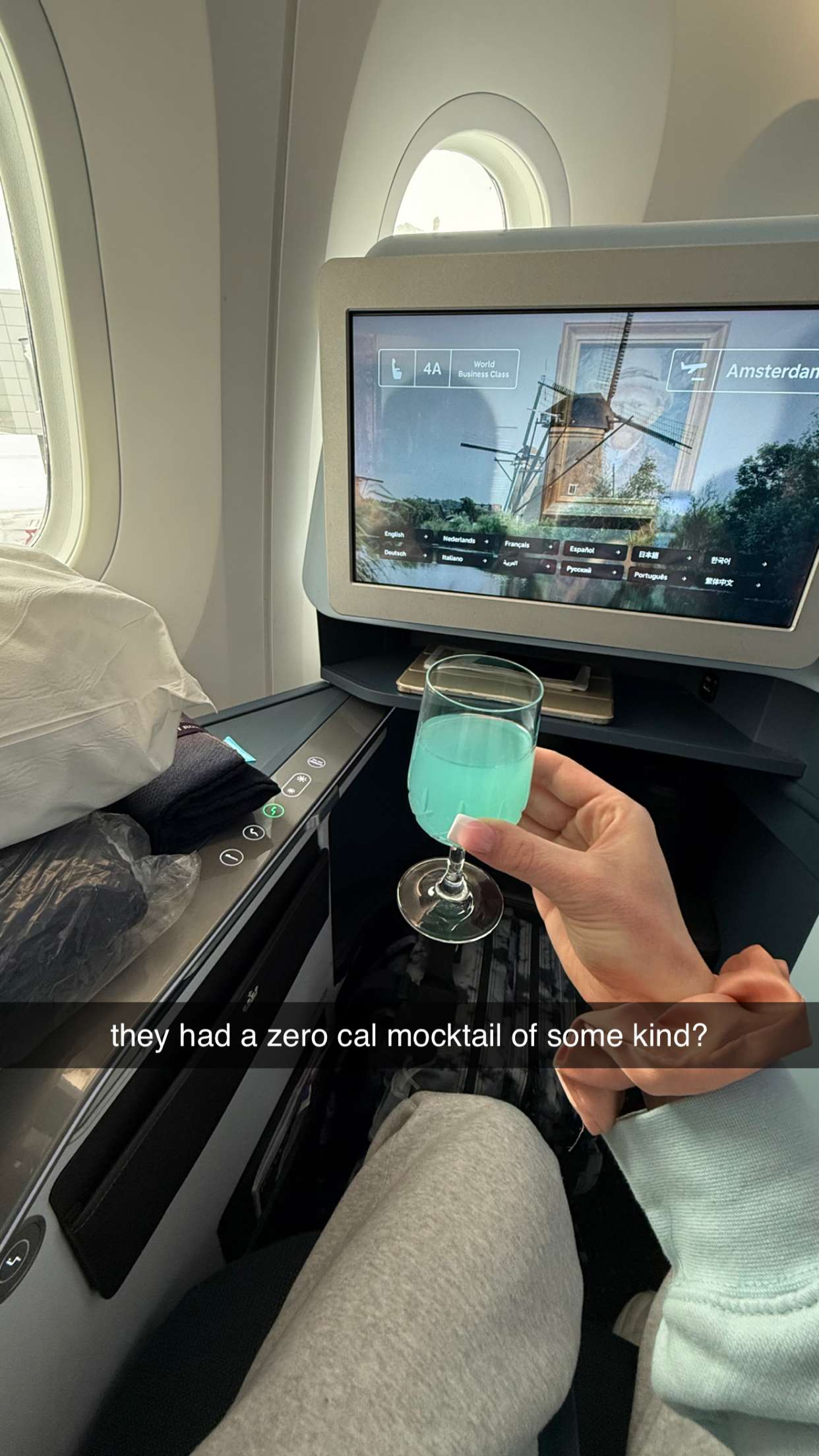 meelahrobbins snapchat image archive image