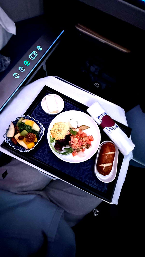 meelahrobbins image ~ Altpins