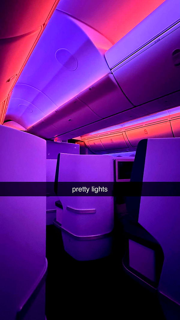 meelahrobbins image ~ Altpins