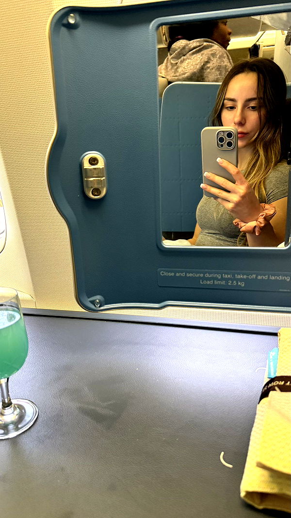 meelahrobbins image ~ Altpins