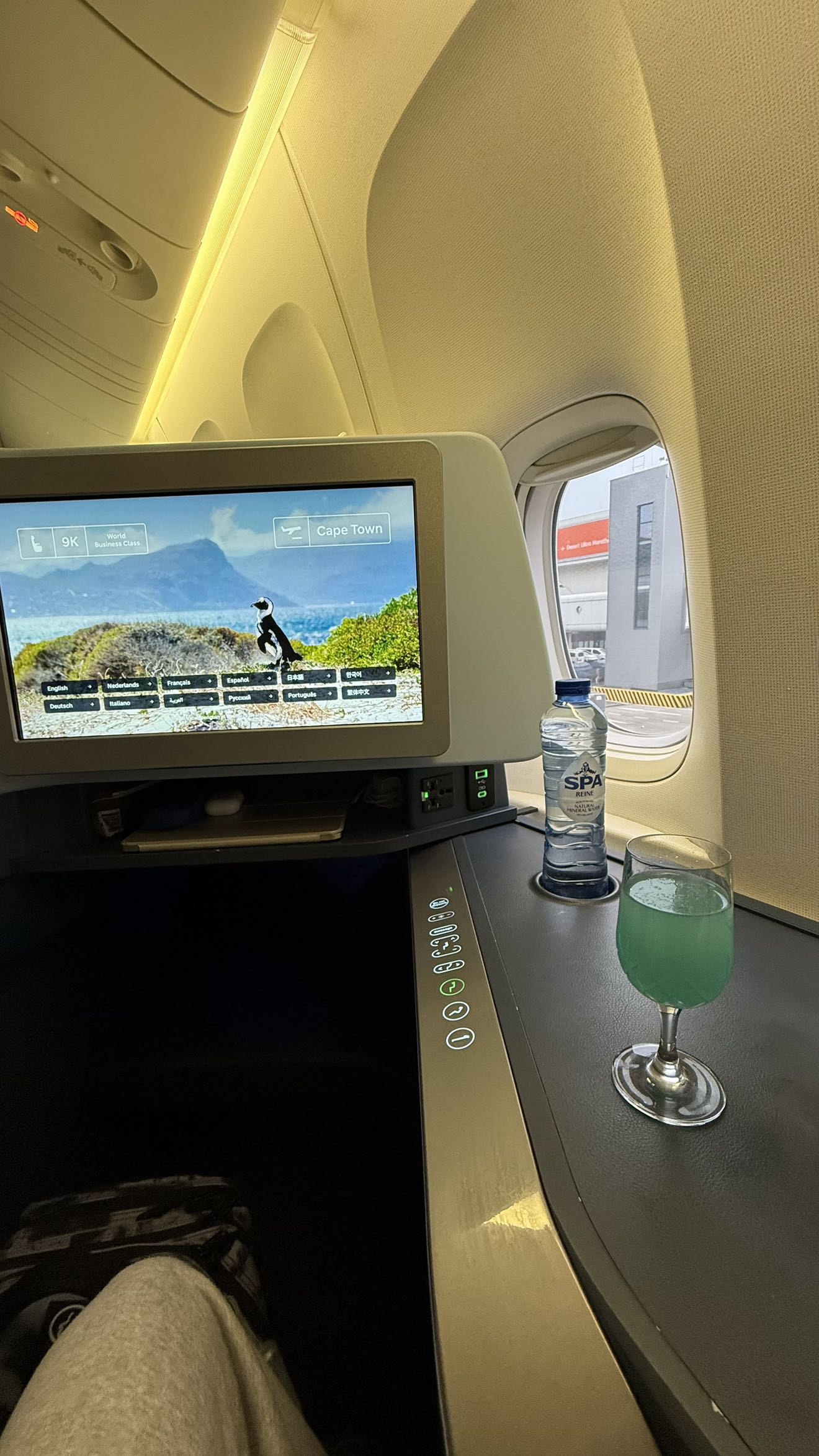 meelahrobbins snapchat image archive image