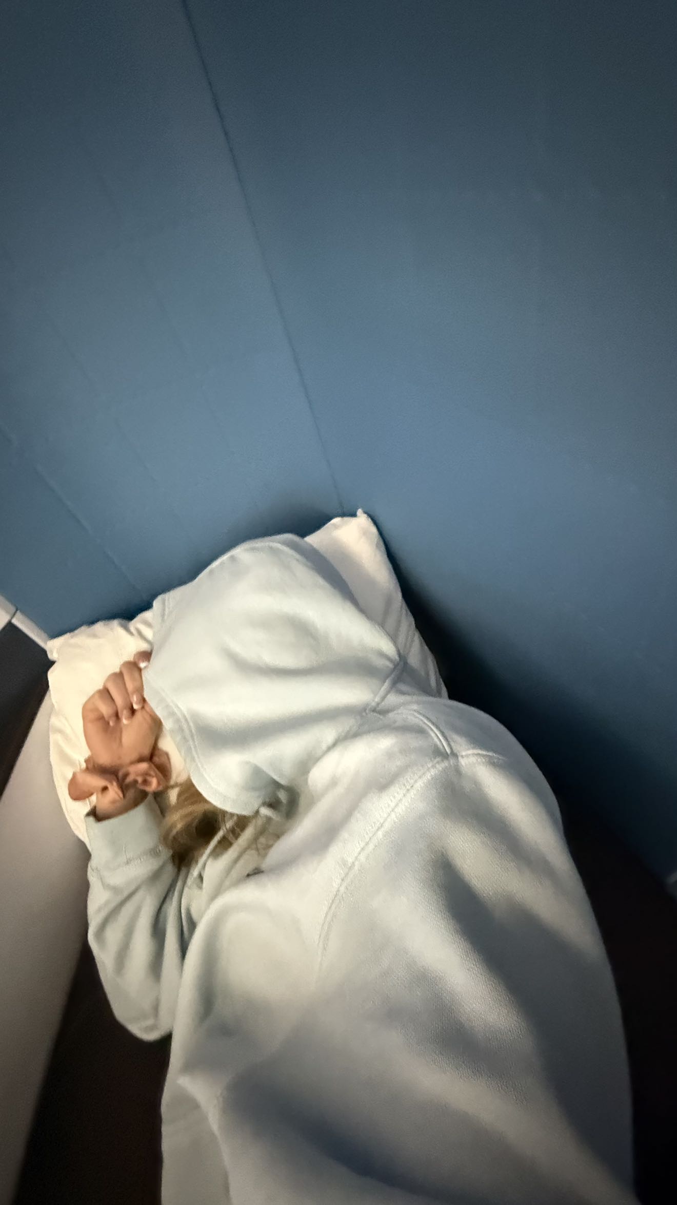 meelahrobbins snapchat image archive image