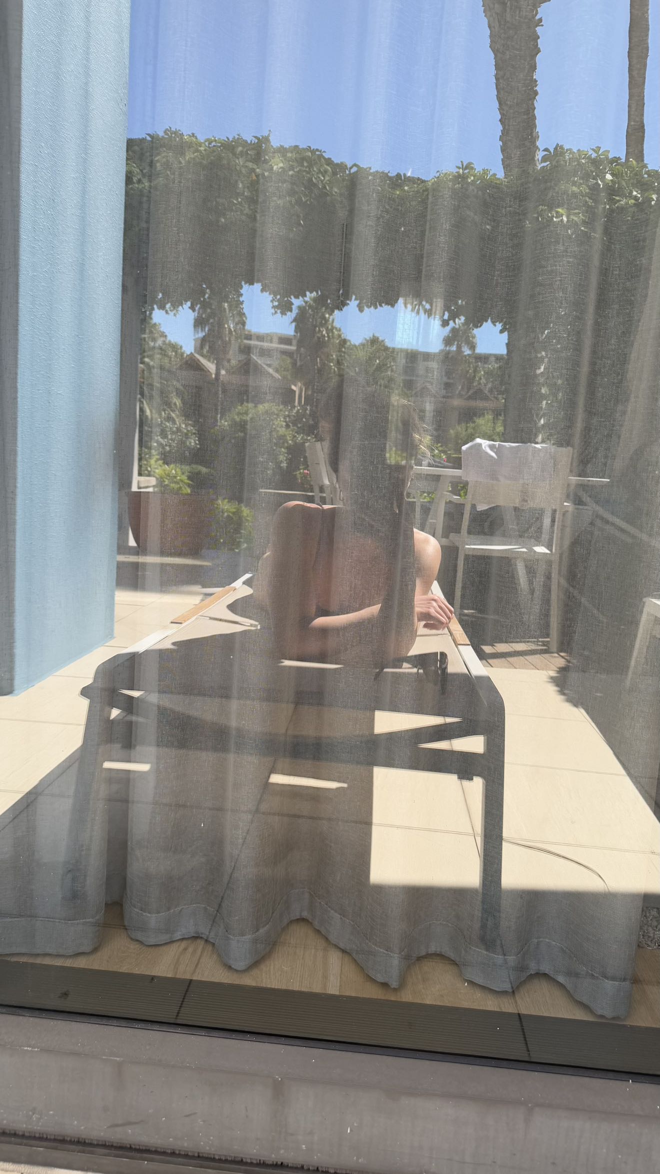 meelahrobbins snapchat image archive image