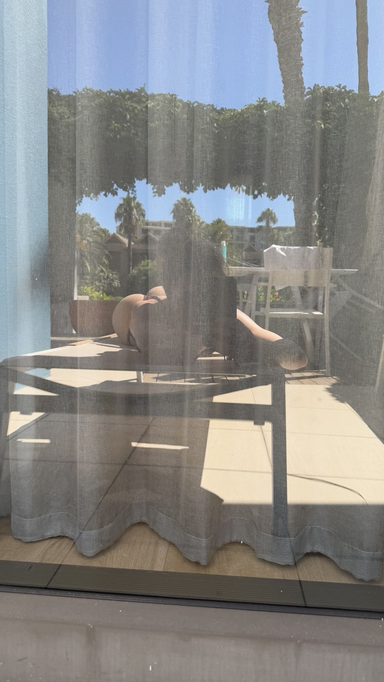 meelahrobbins snapchat image archive image