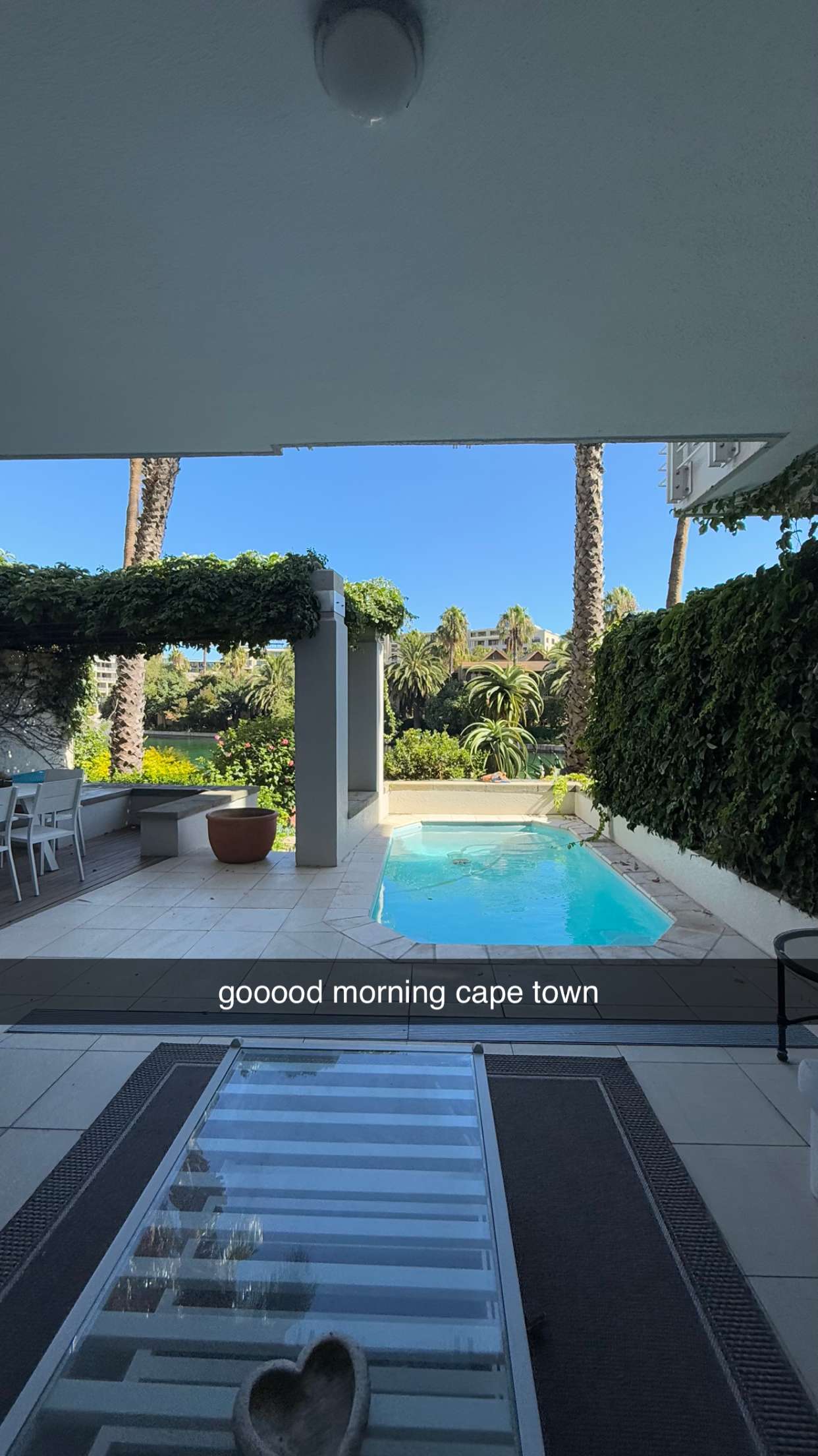 meelahrobbins snapchat image archive image