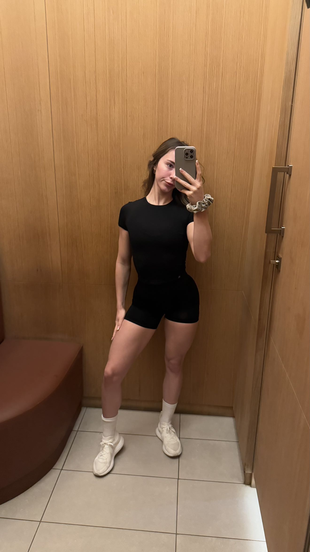 meelahrobbins snapchat image archive image