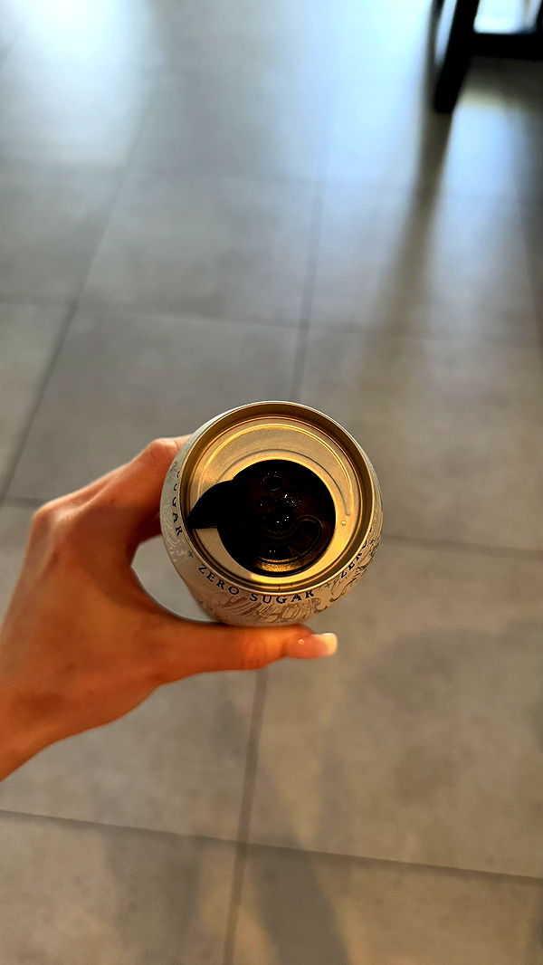 meelahrobbins image ~ Altpins