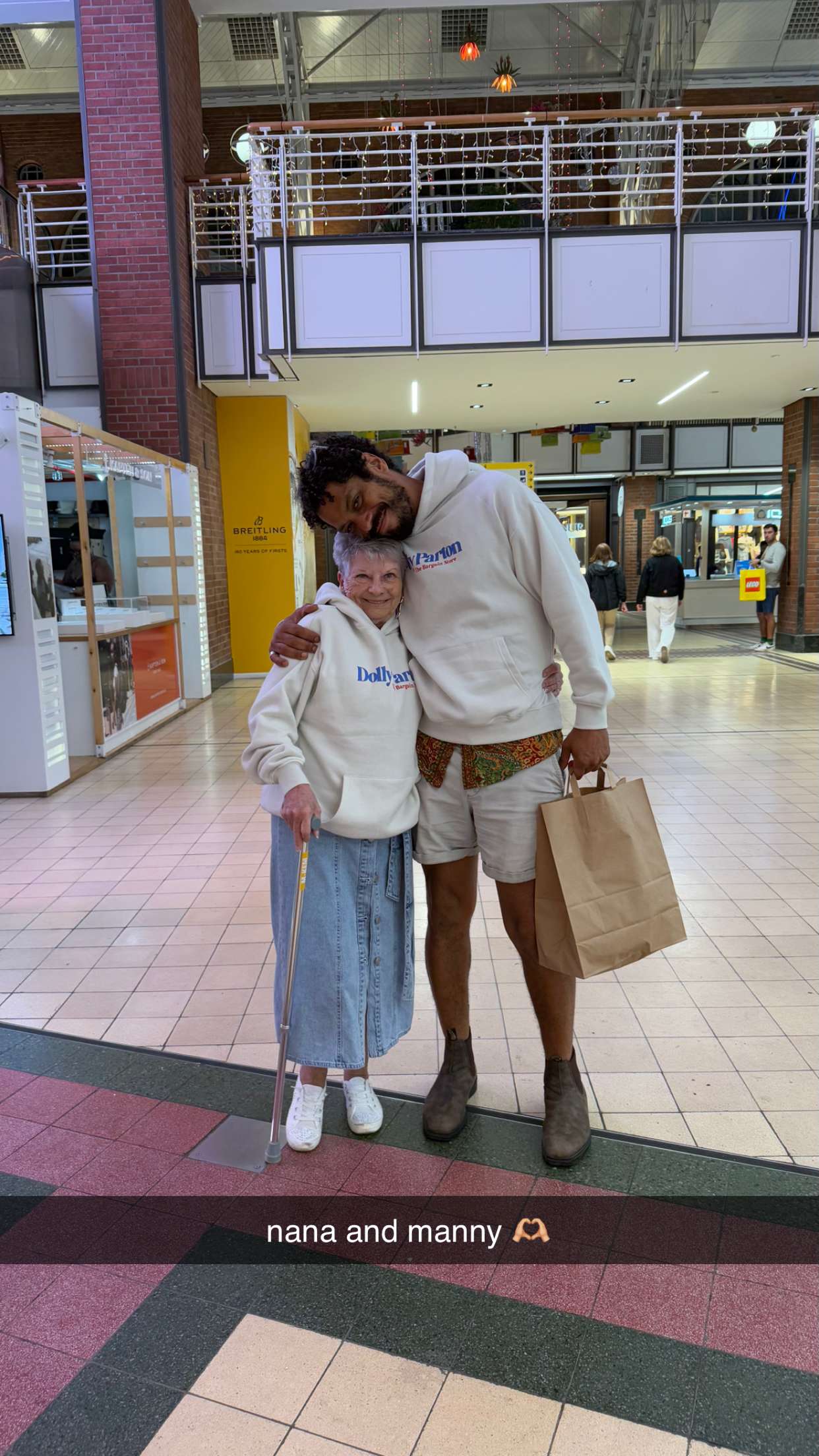 meelahrobbins snapchat image archive image