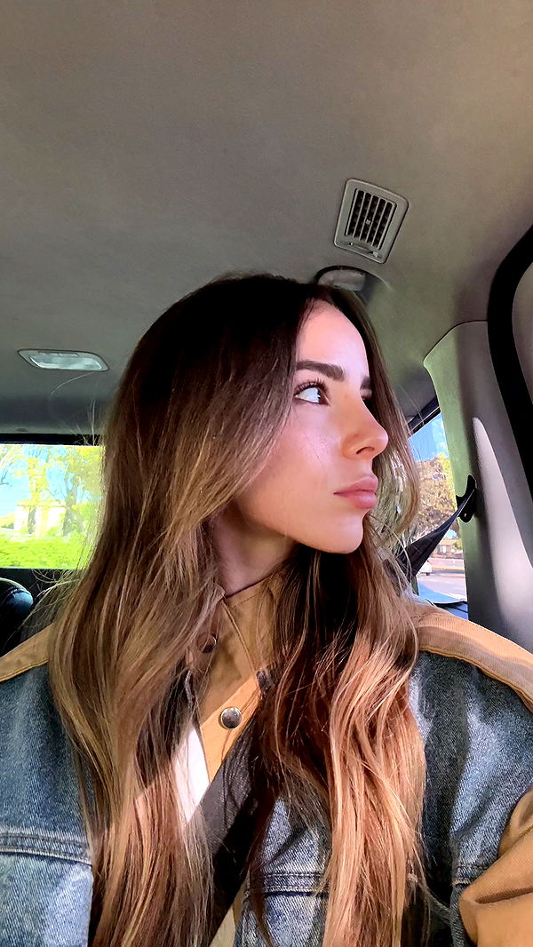 meelahrobbins image ~ Altpins