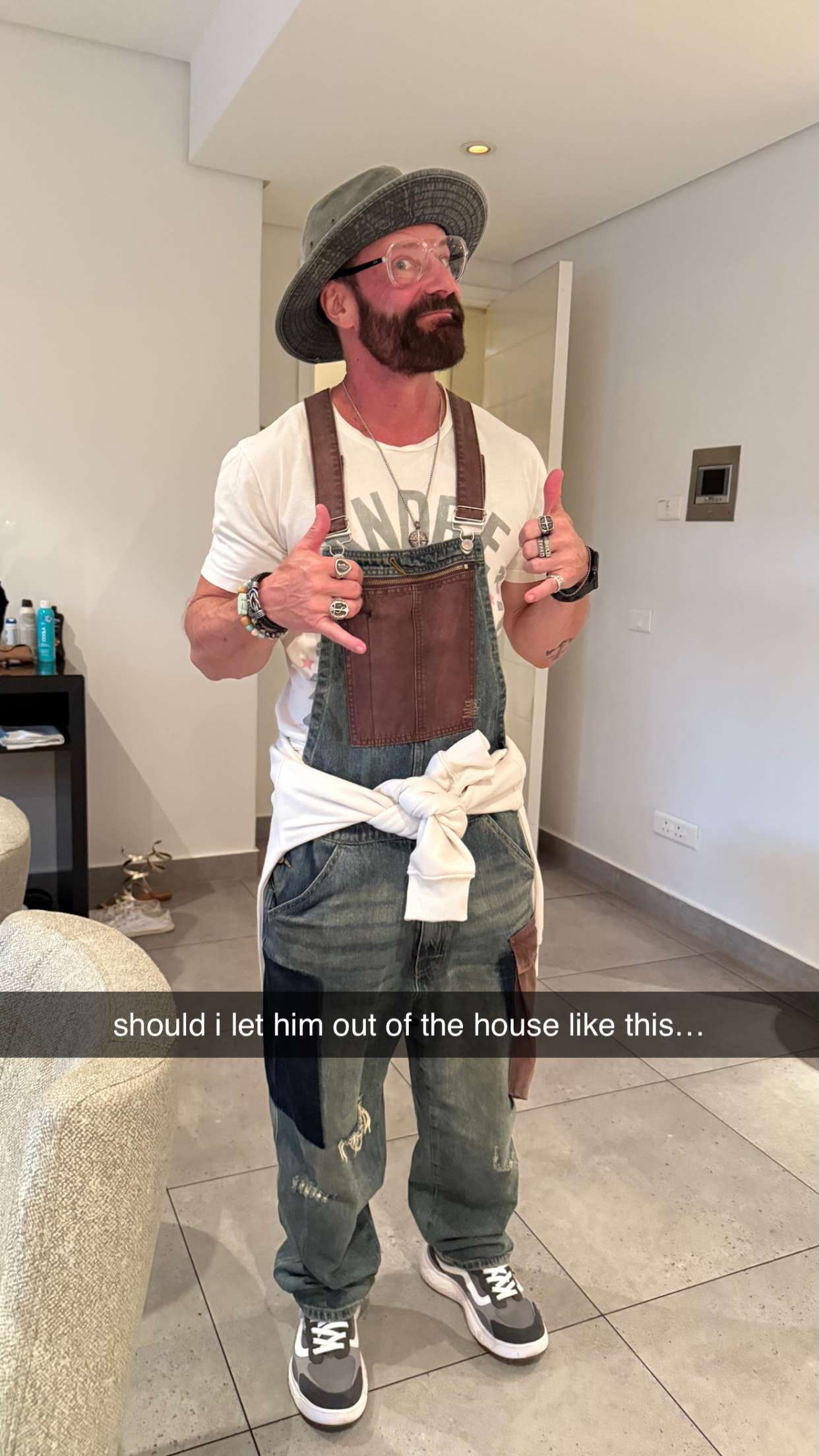 meelahrobbins snapchat image archive image