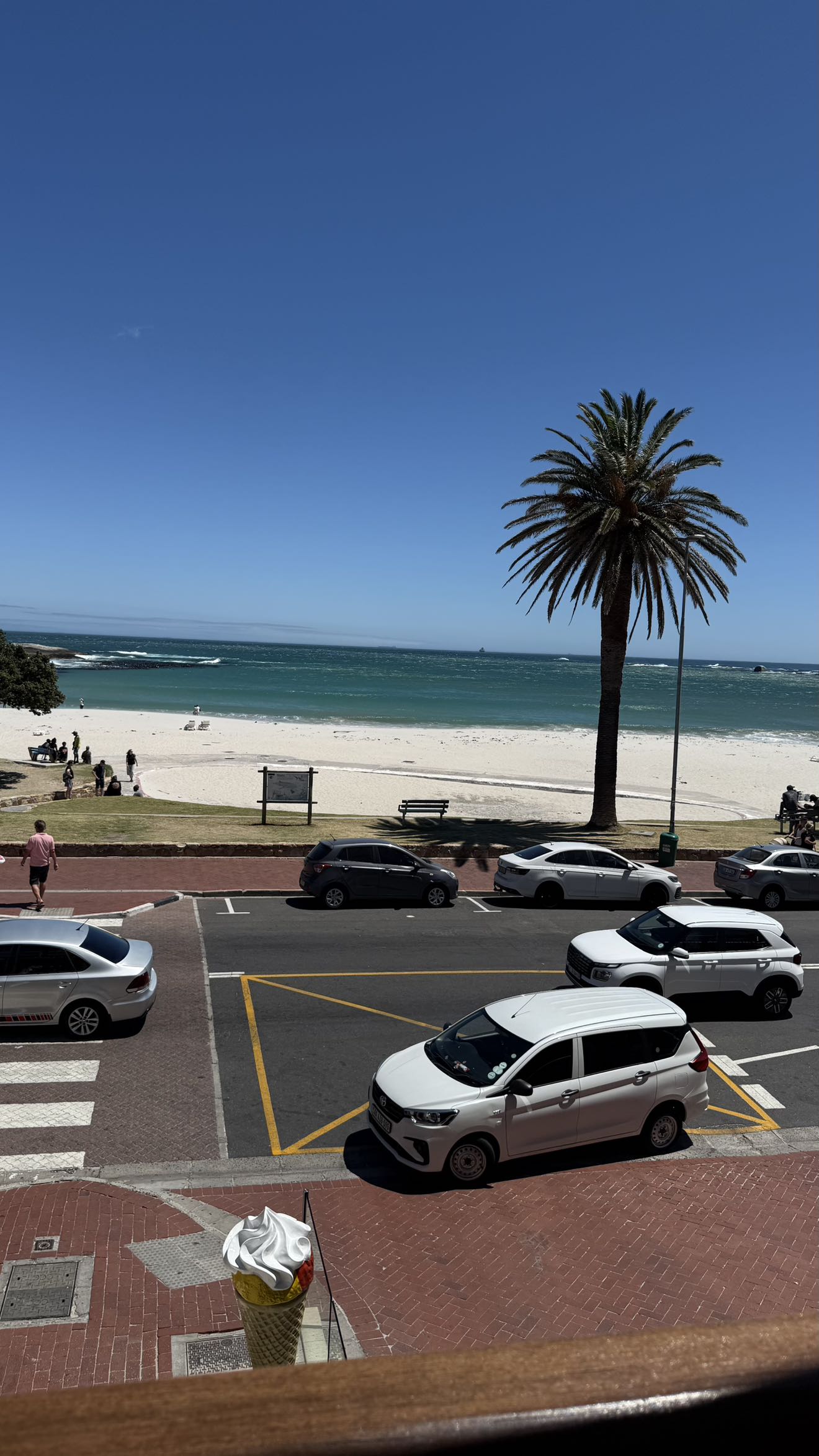 meelahrobbins snapchat image archive image