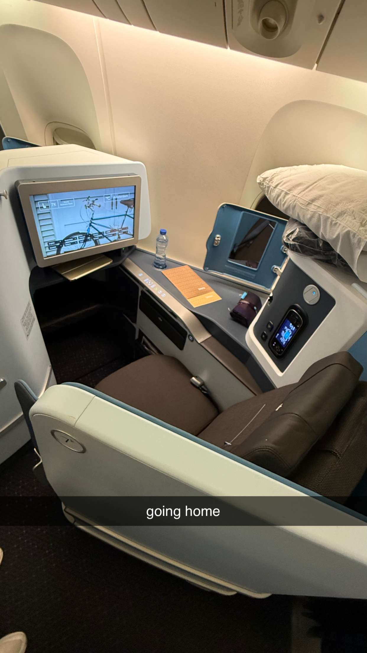 meelahrobbins snapchat image archive image