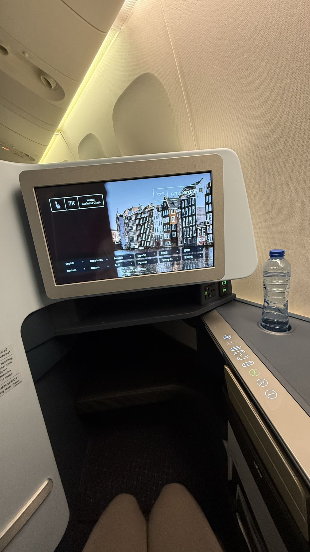 meelahrobbins snapchat image archive image