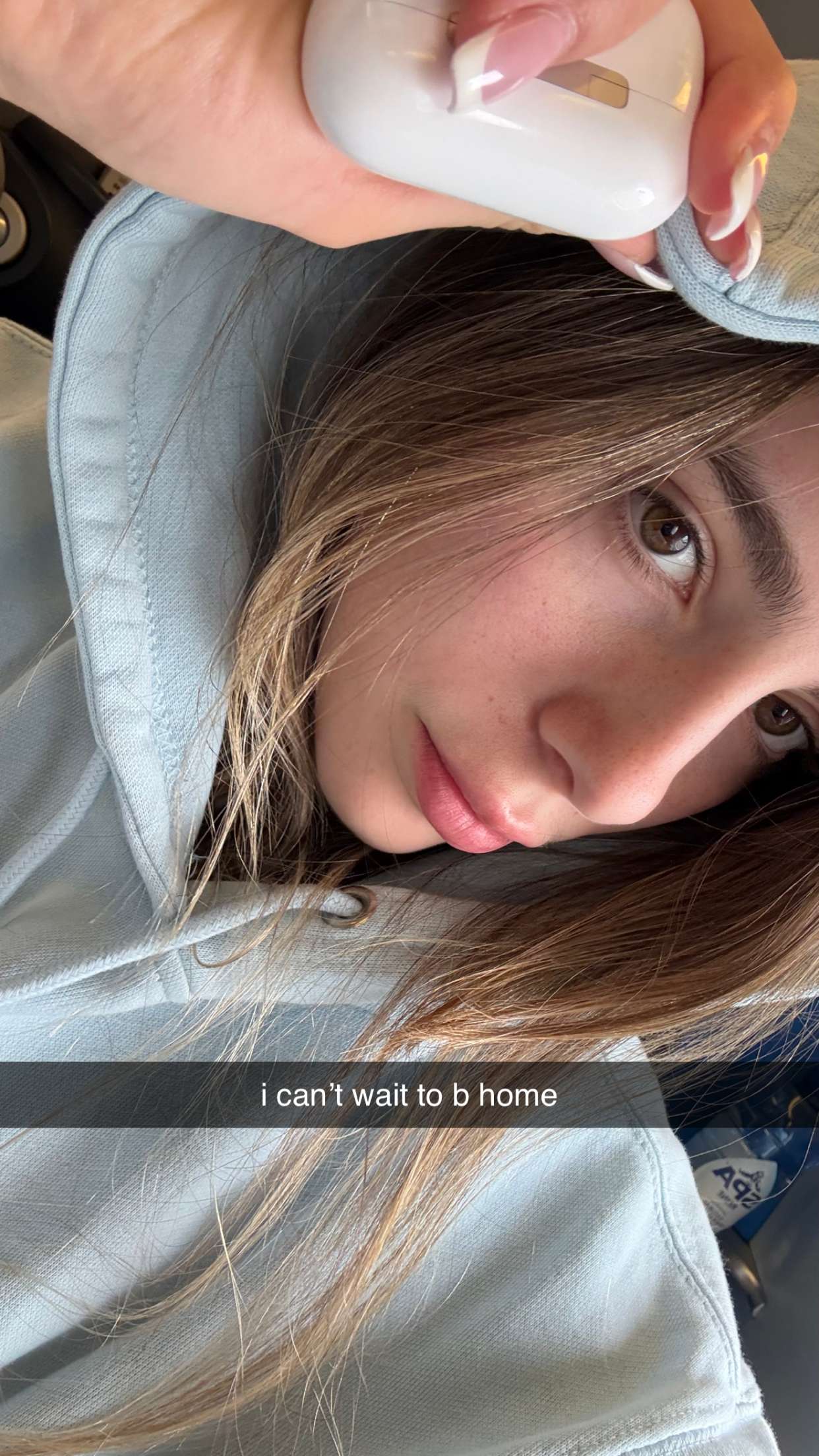 meelahrobbins snapchat image archive image