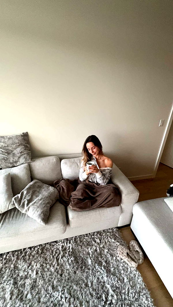 meelahrobbins image ~ Altpins