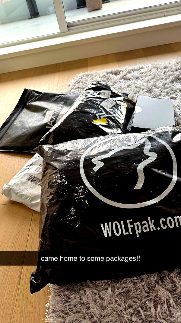 meelahrobbins image ~ Altpins