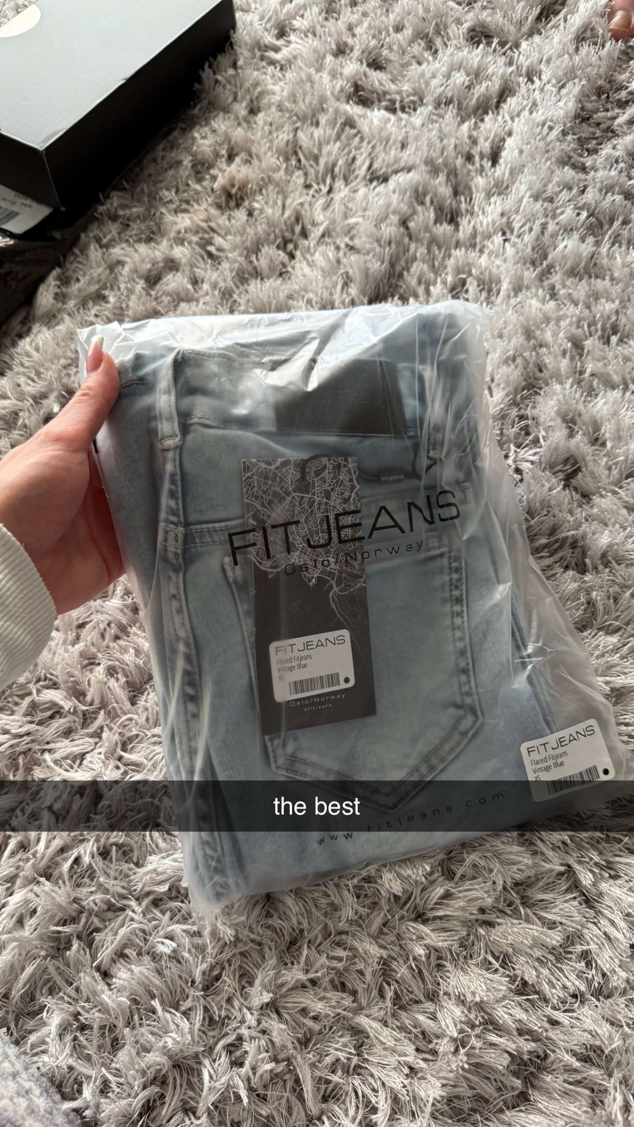 meelahrobbins snapchat image archive image