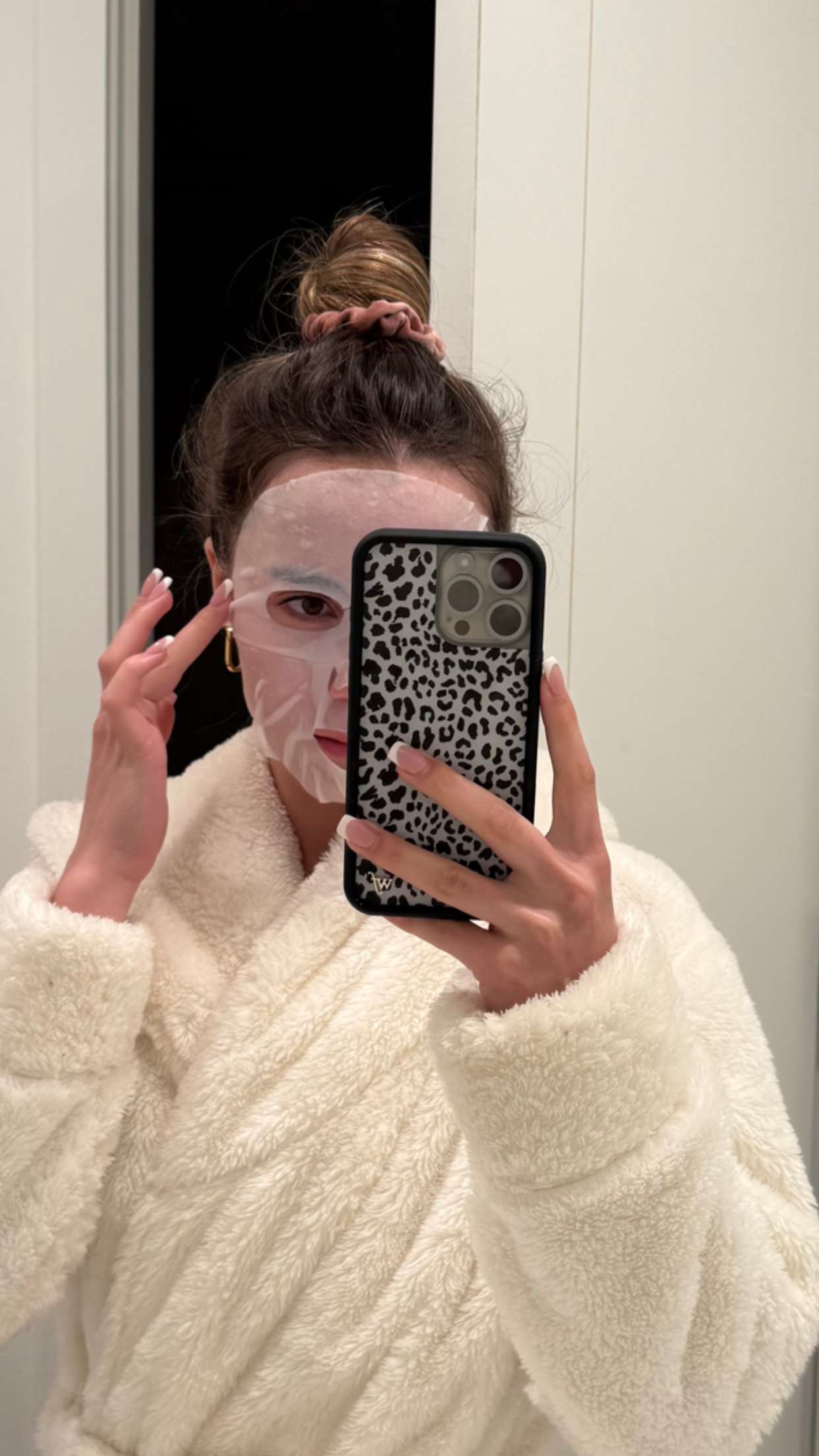 meelahrobbins snapchat image archive image